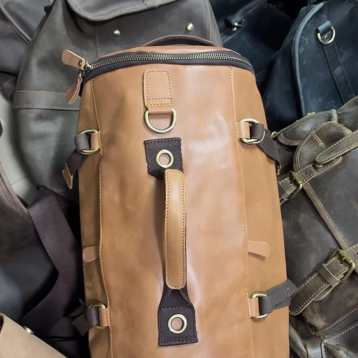 小牛皮（革）头层牛皮斜挎背包