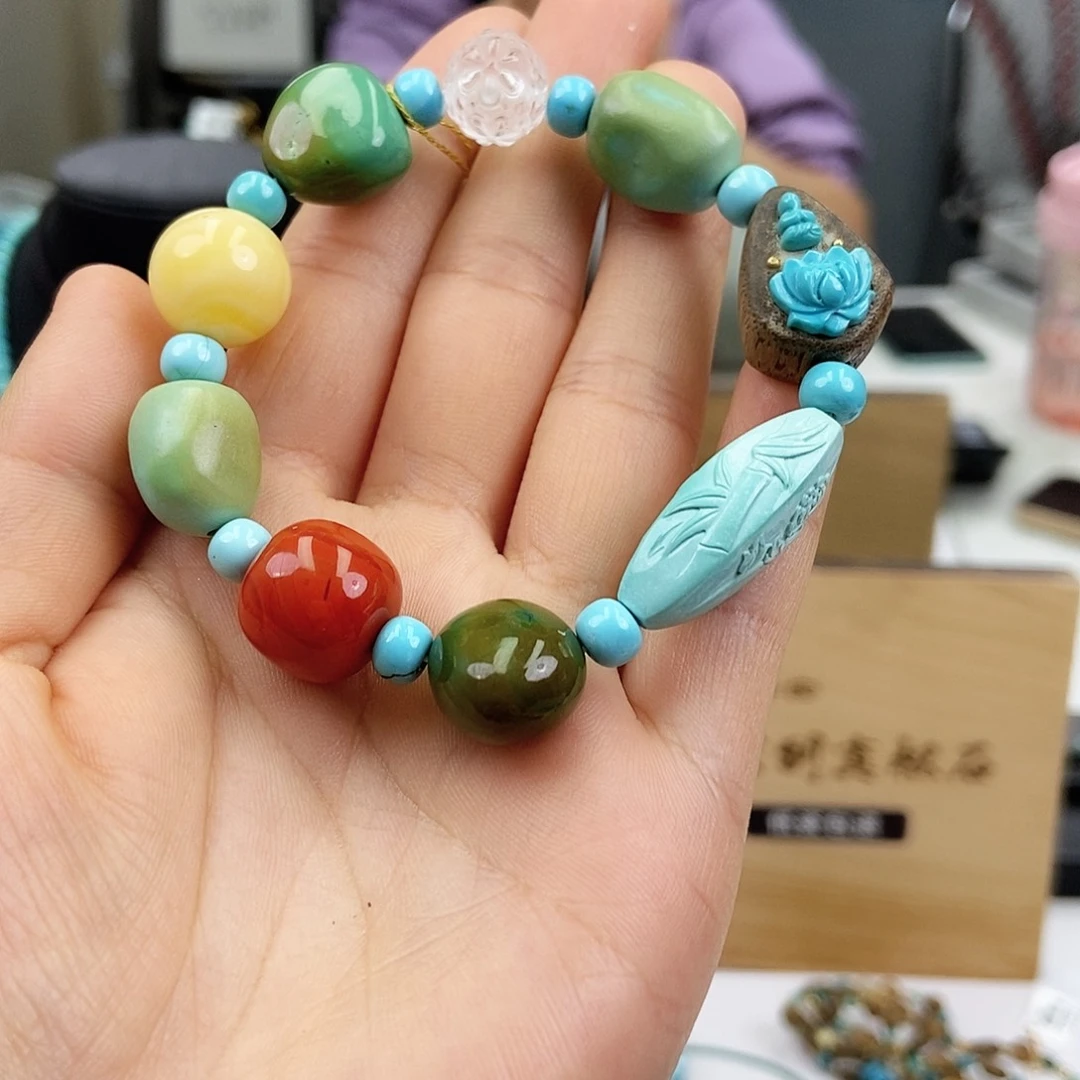 未镶嵌绿松石珠宝奇石