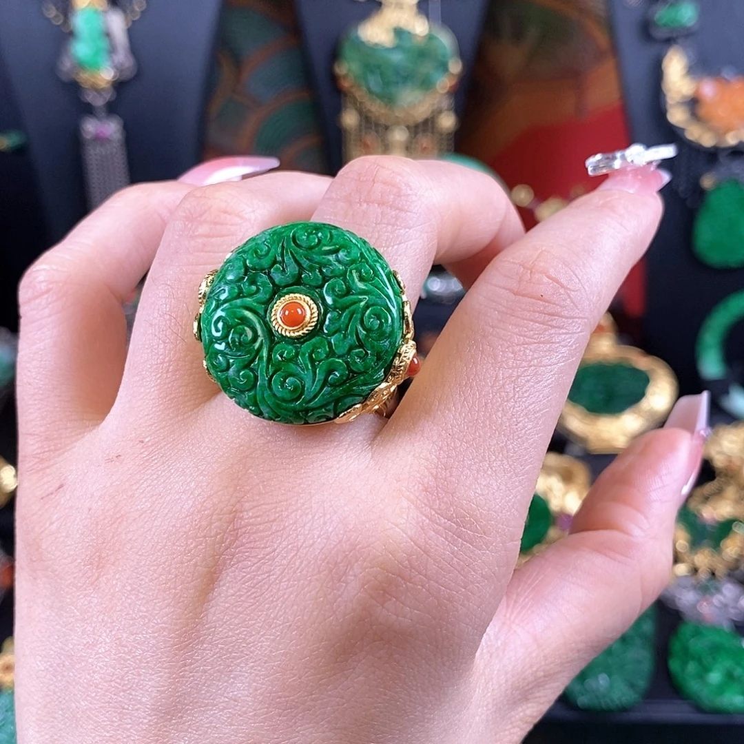 翡翠未镶嵌戒指戒指