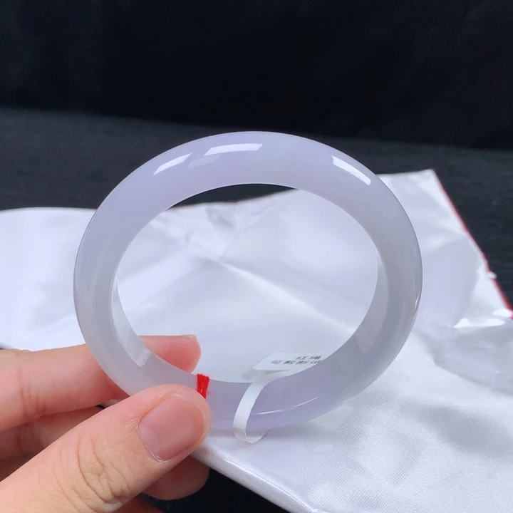 翡翠未镶嵌手镯