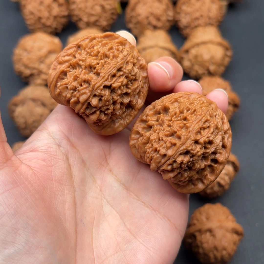 江***司文玩核桃吊坠南疆42