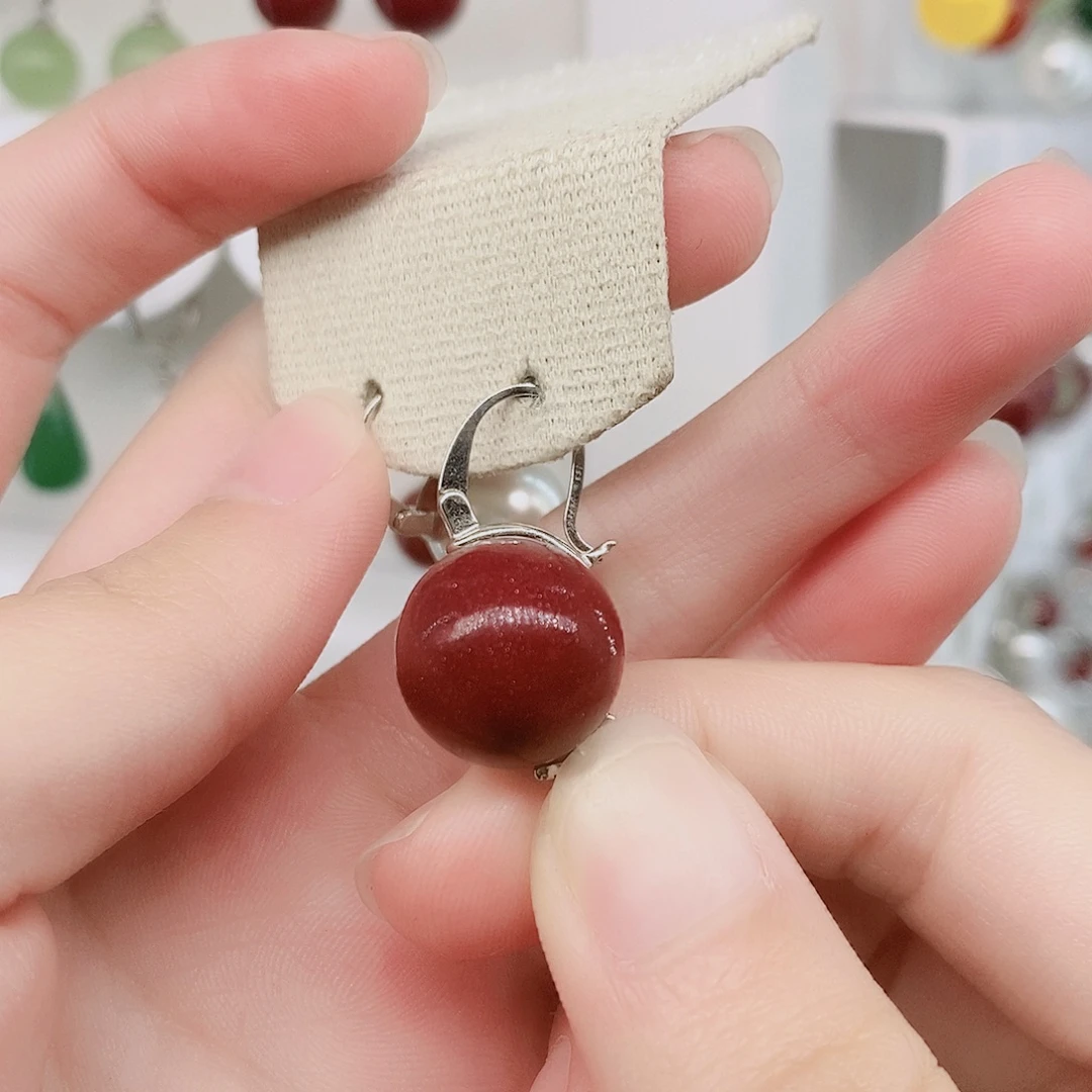 925银十四毫米的红色