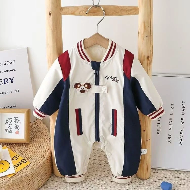 爬领熊头拼接带里哈衣