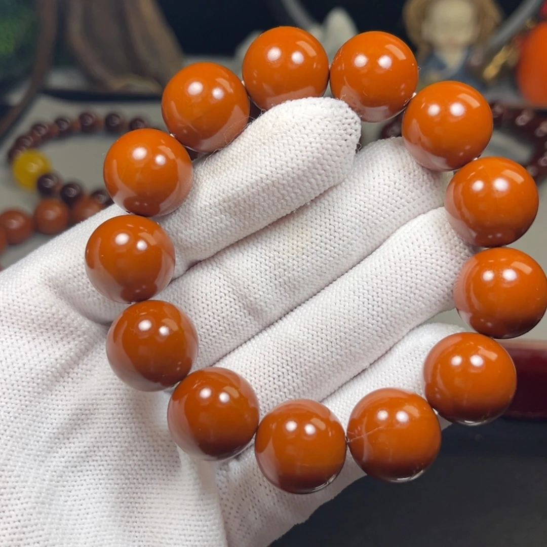 M***尹橄榄核吊坠1.68树王铁核精品