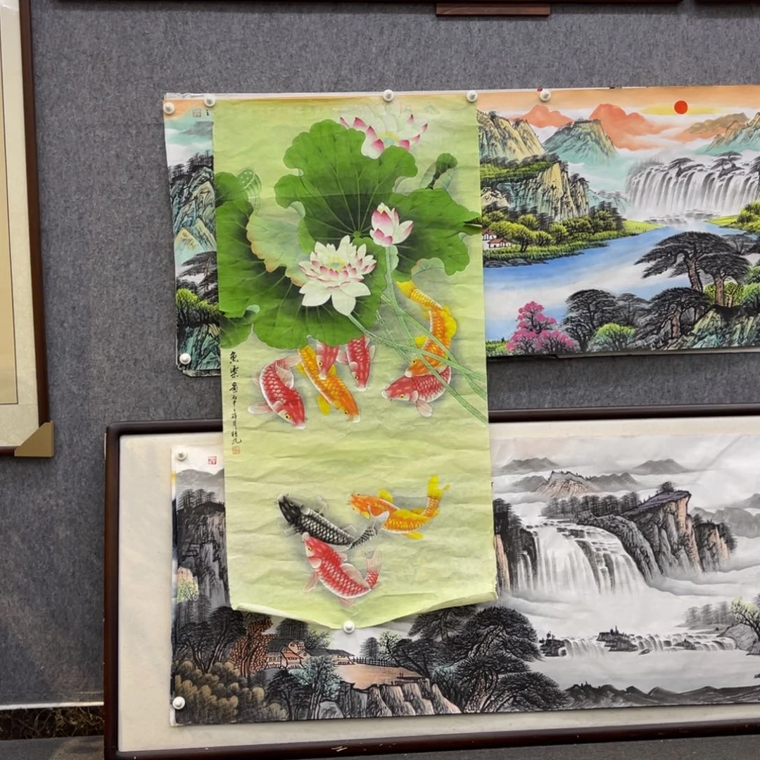 酒***制国画四尺九鱼图裱画框微瑕