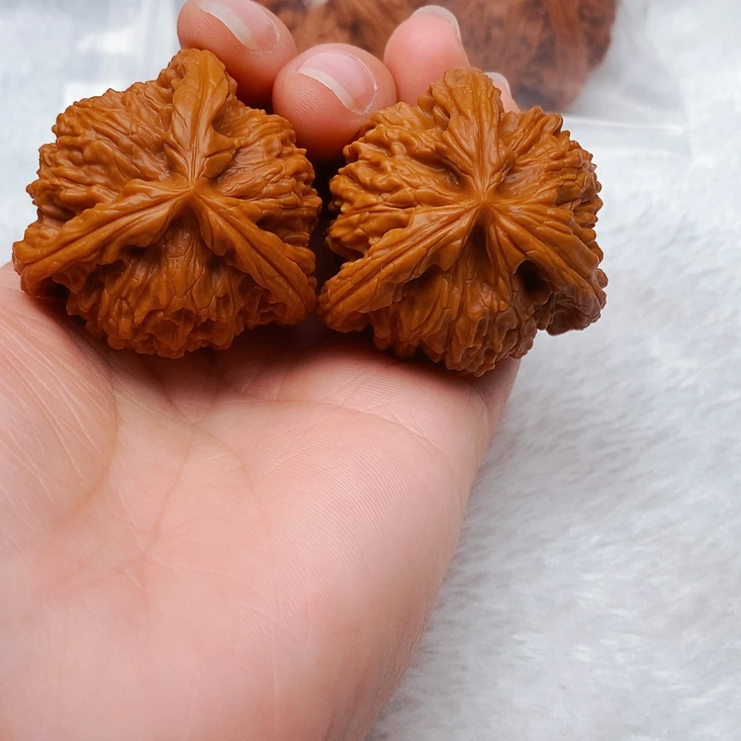 稳***前吊坠文玩核桃三棱