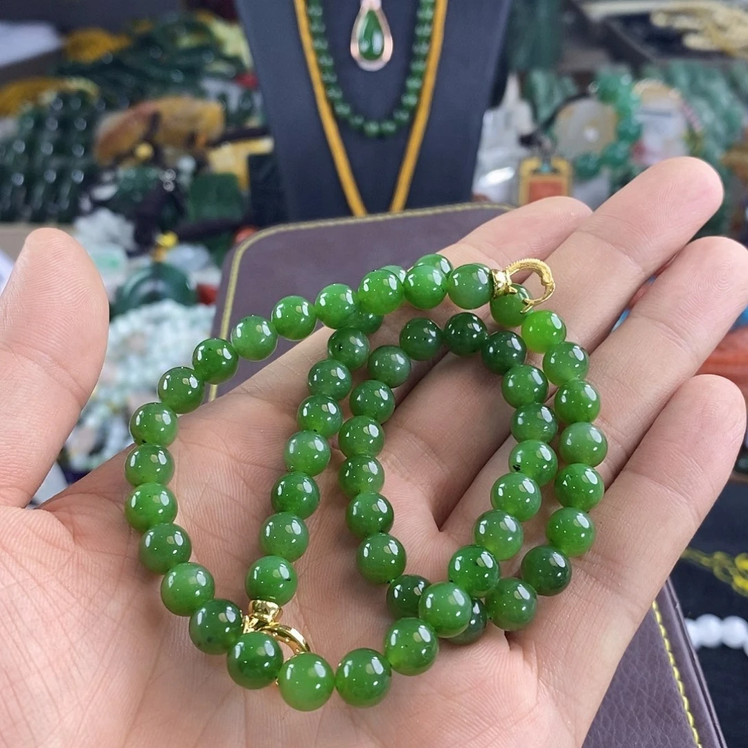 和田玉未镶嵌颈饰卡8