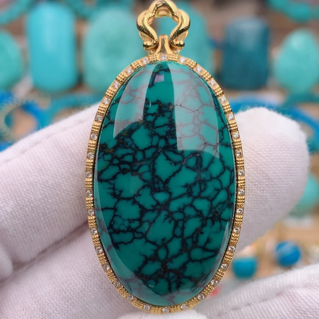 18K金镶嵌绿松石珠宝奇石