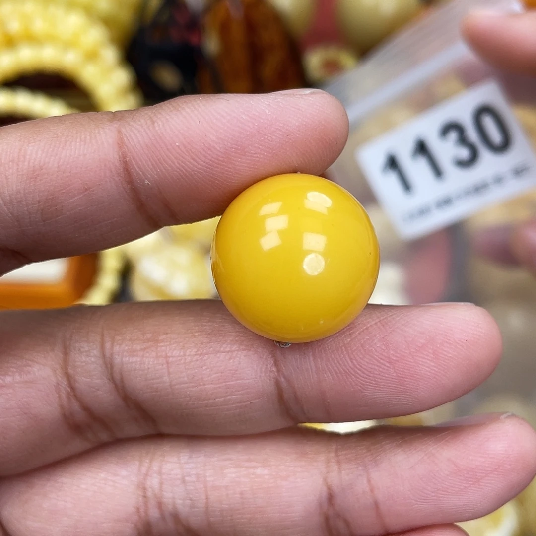 蜜蜡未镶嵌珠宝奇石沙眼19.5