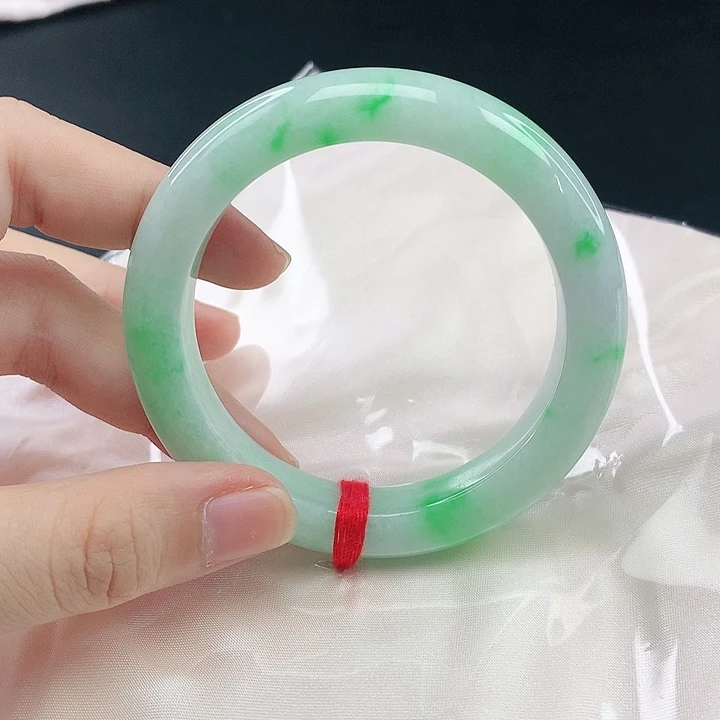 翡翠手镯未镶嵌翡翠735