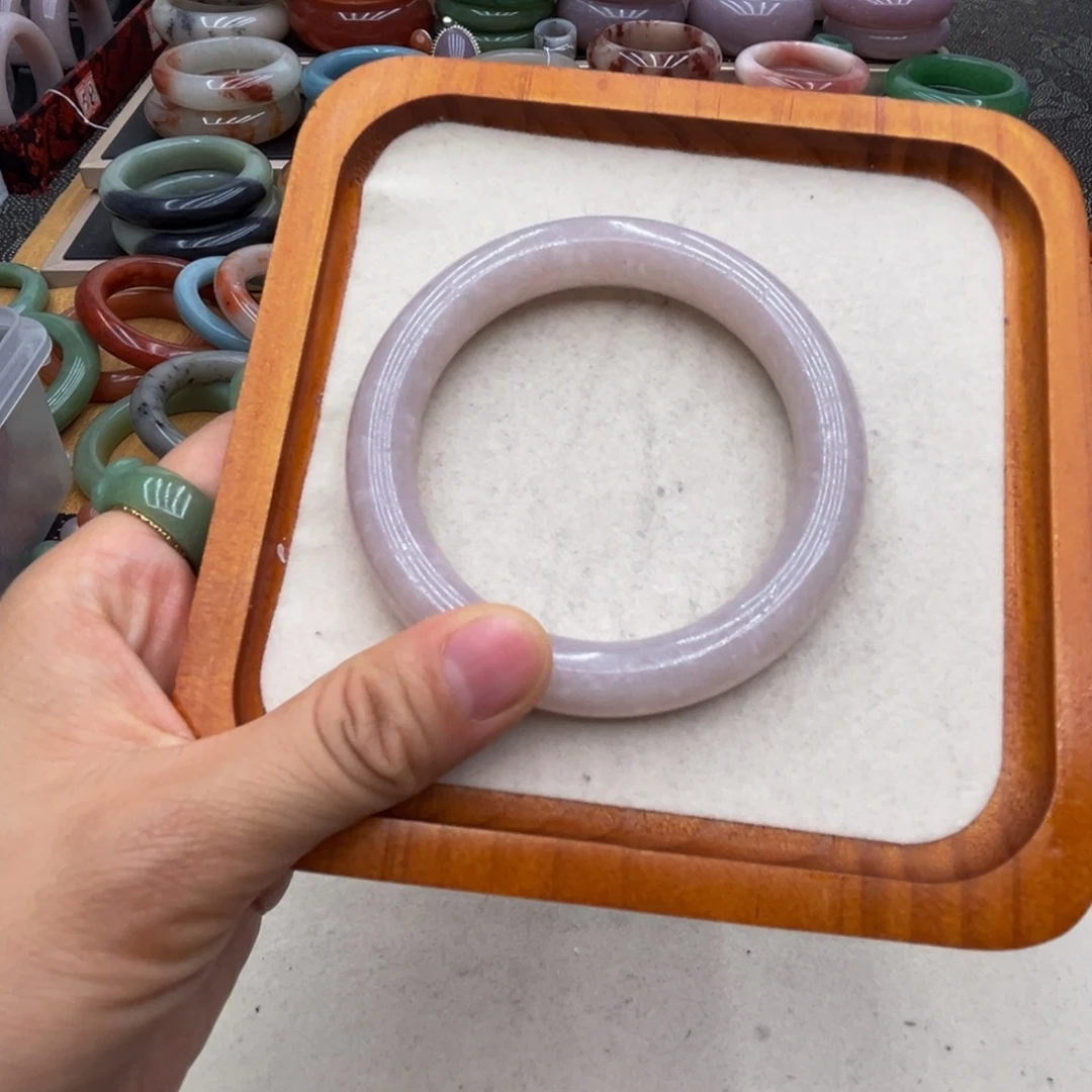 石英质玉未镶嵌圈口61