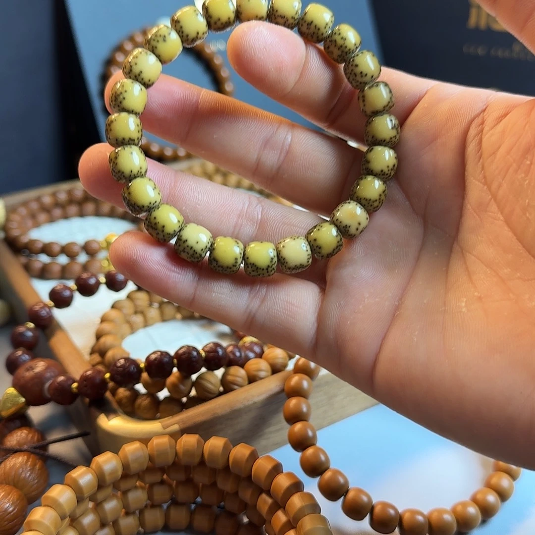 陆***文吊坠猴头核桃星月v哥专属链接