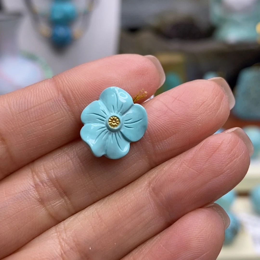 绿松石未镶嵌珠宝奇石