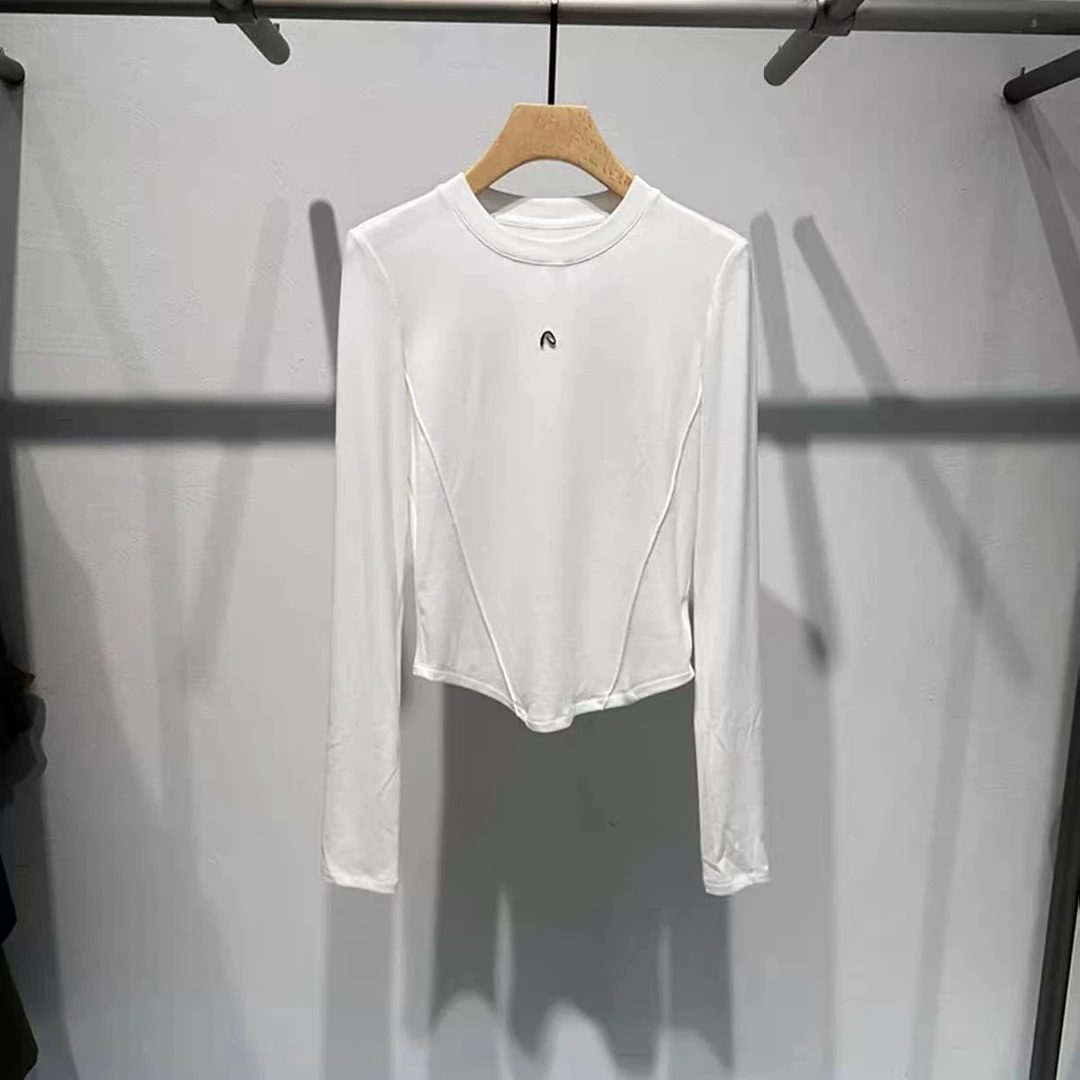 【艾家】白色金属标打底衫4108