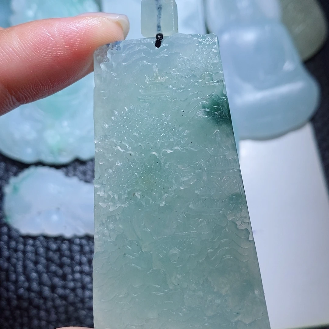 未镶嵌定制翡翠毛货付款后确认抛光