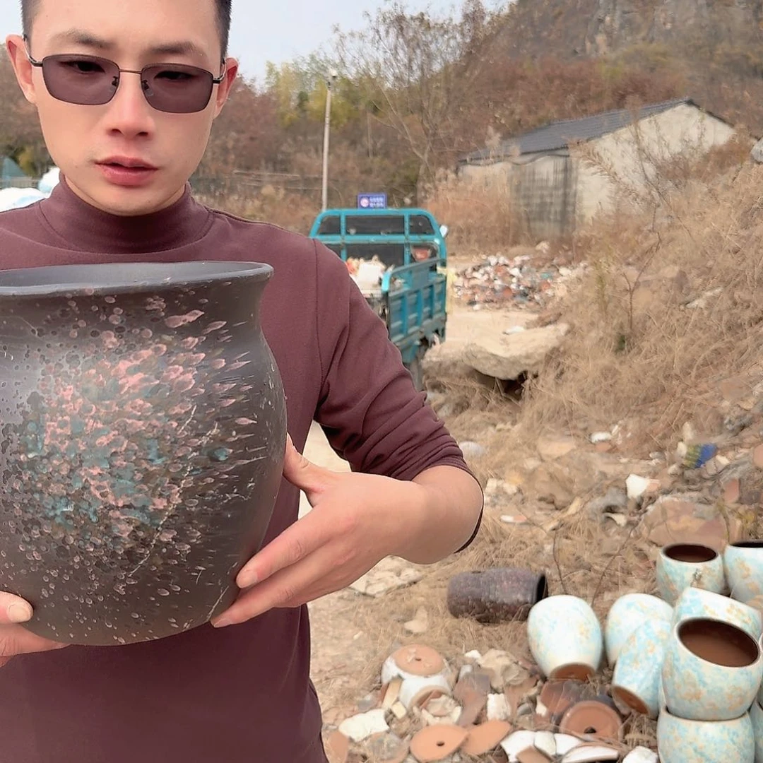 紫砂花盆口22高23（一个黑色