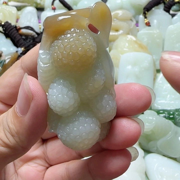 和田玉（糖玉）未镶嵌挂件