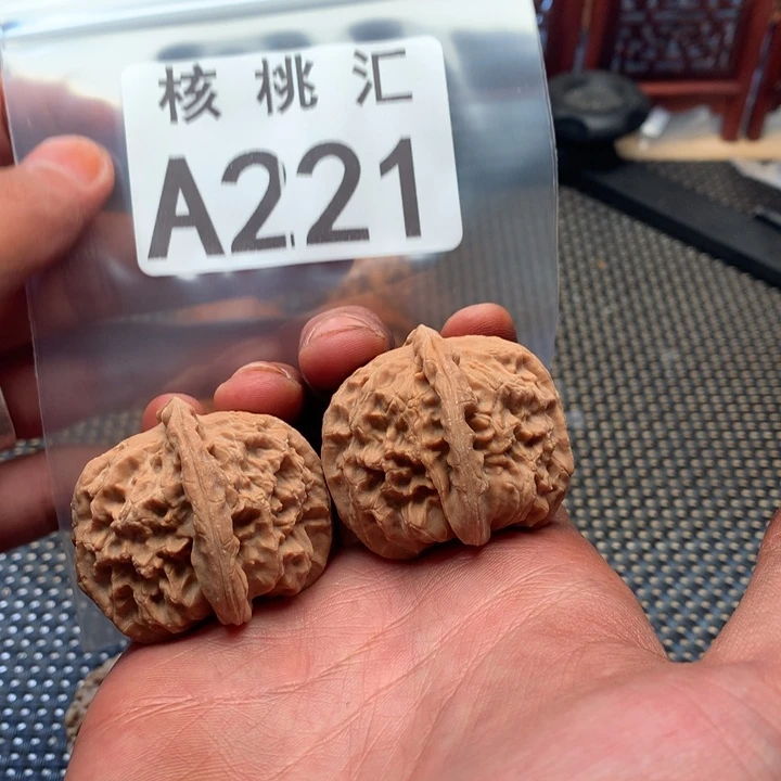 吊坠文玩核桃白狮子