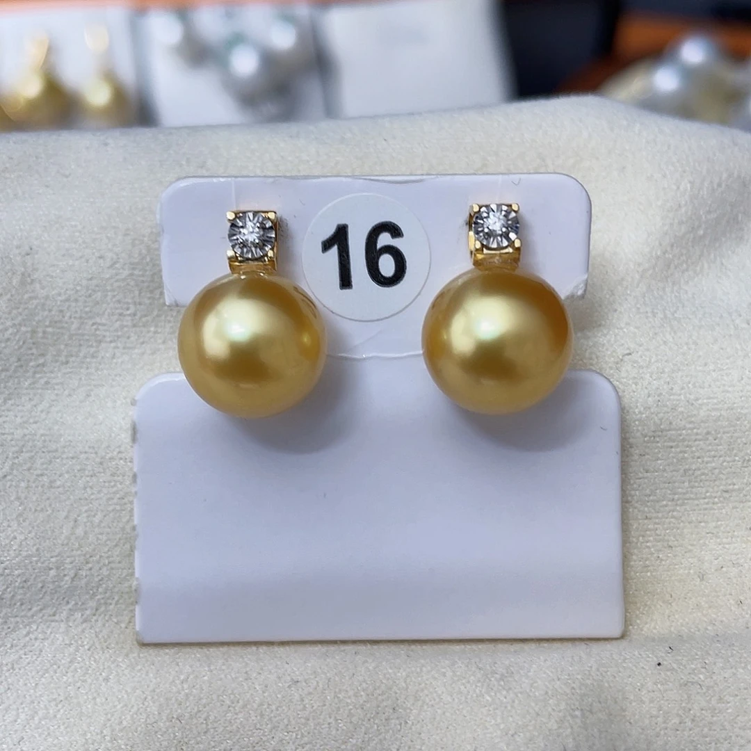 18K金镶嵌海水珍珠耳饰金珠