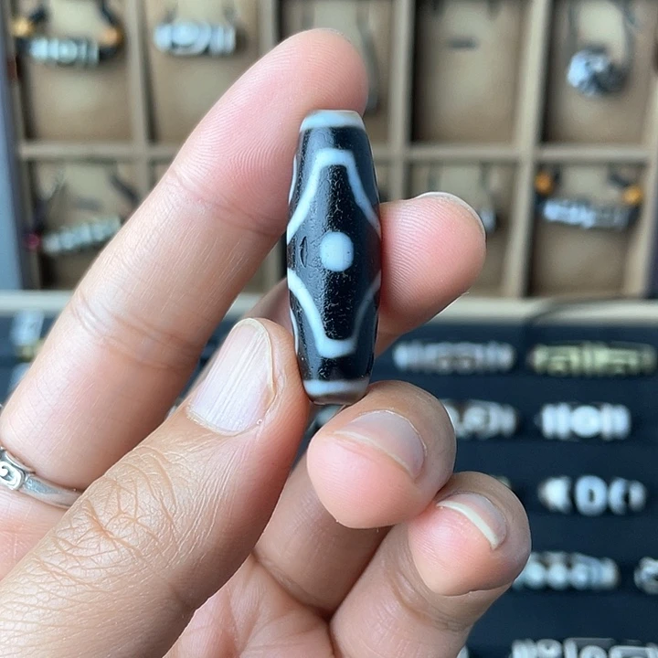 赵***柱玛瑙/玉髓未镶嵌吊坠