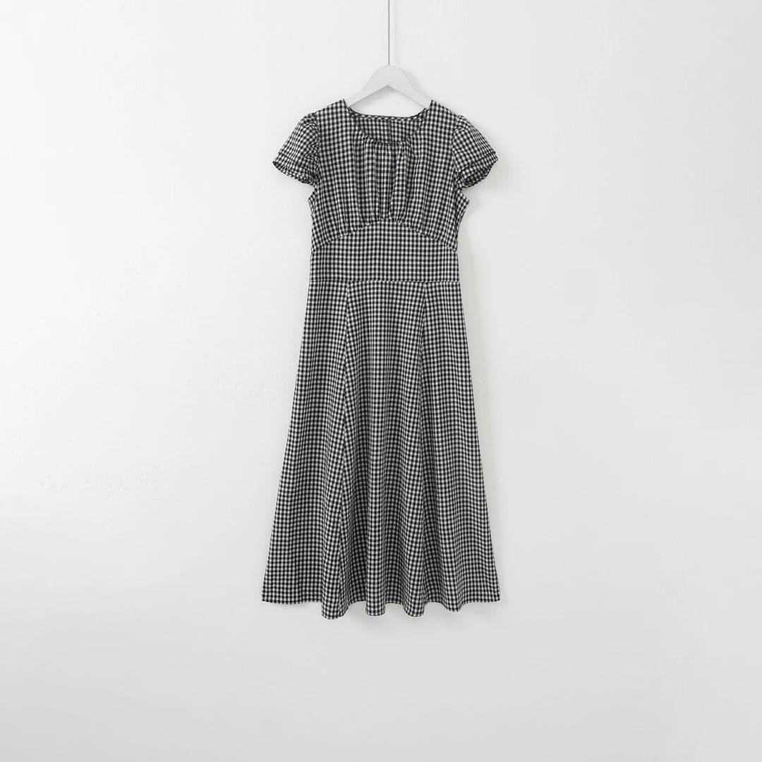 几里与麻【别具衣格】百搭经典黑白格连衣裙 裙长113胸围78 2031949