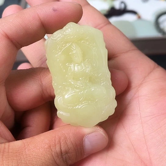 和田玉（黄玉）未镶嵌颈饰