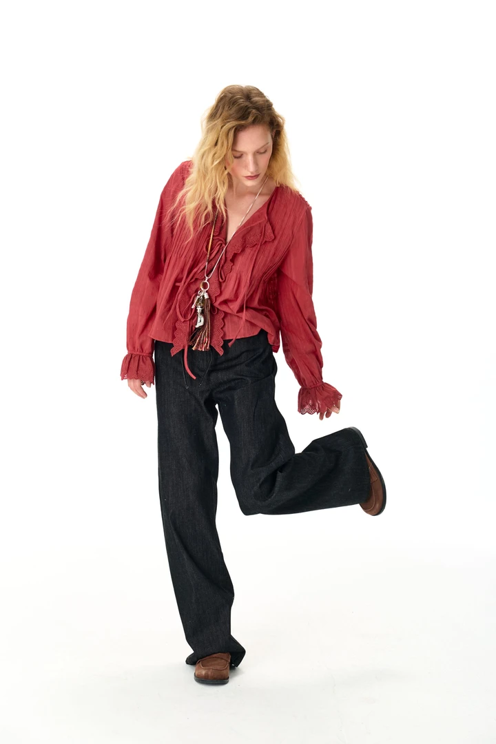 OPEN ENROLLMENT Bohemia Lace Shirt 棉质花边圆领衬衫 红/白/黑