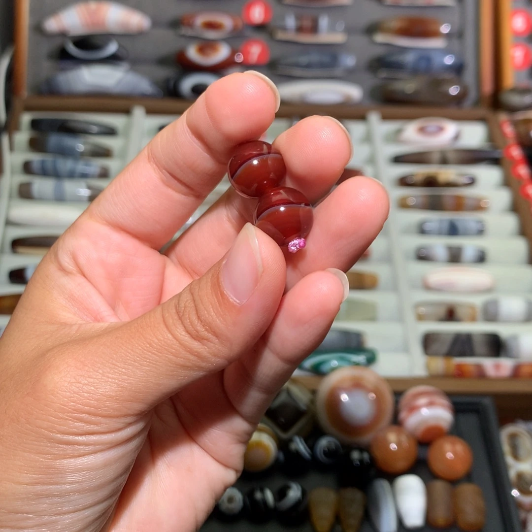 阿***K玛瑙/玉髓未镶嵌颈饰