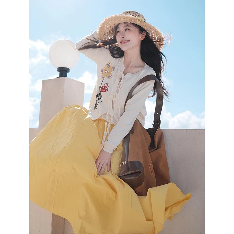 秋装搭配一整套文艺松弛感穿搭多巴胺巨好看的早秋学院风套装裙子