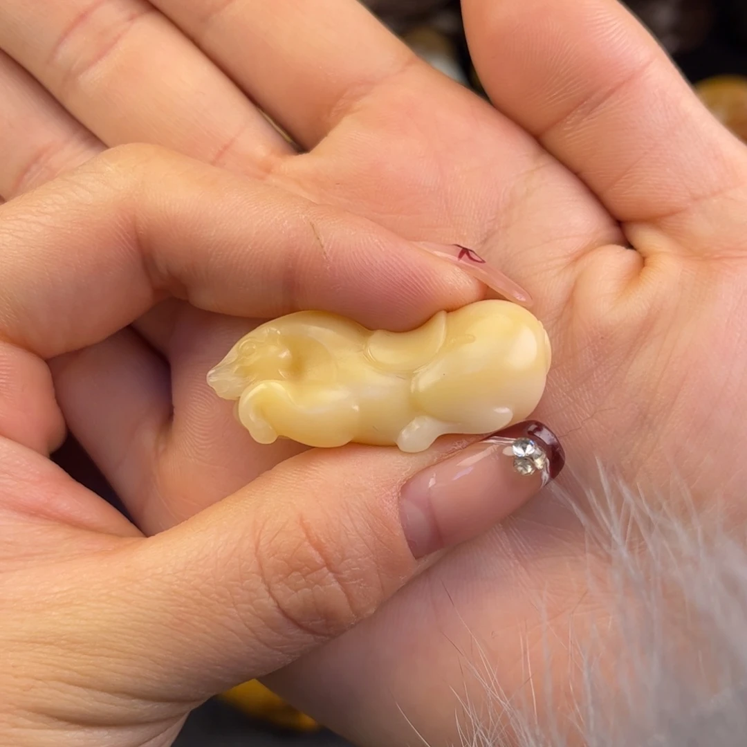 石英质玉黄蜡石挂件未镶嵌M****3