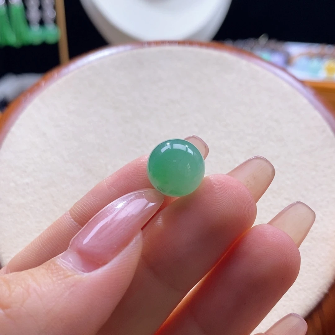 冰***烨翡翠未镶嵌吊坠(不含链)翡翠圆珠