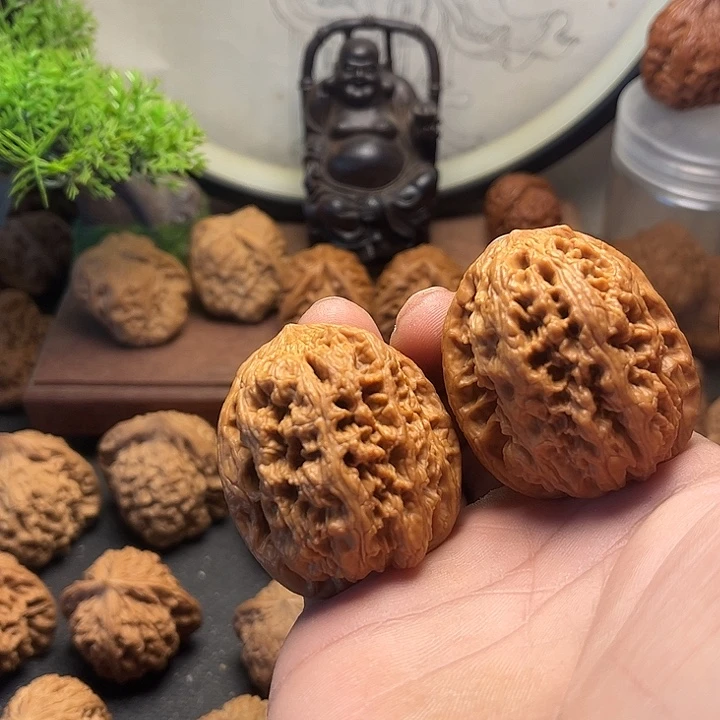 文玩核桃吊坠42将军