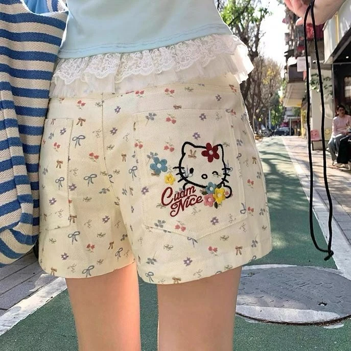 蝴蝶结樱桃可爱猫咪短裤2025夏季新款直筒奶油白阔腿减龄热裤女
