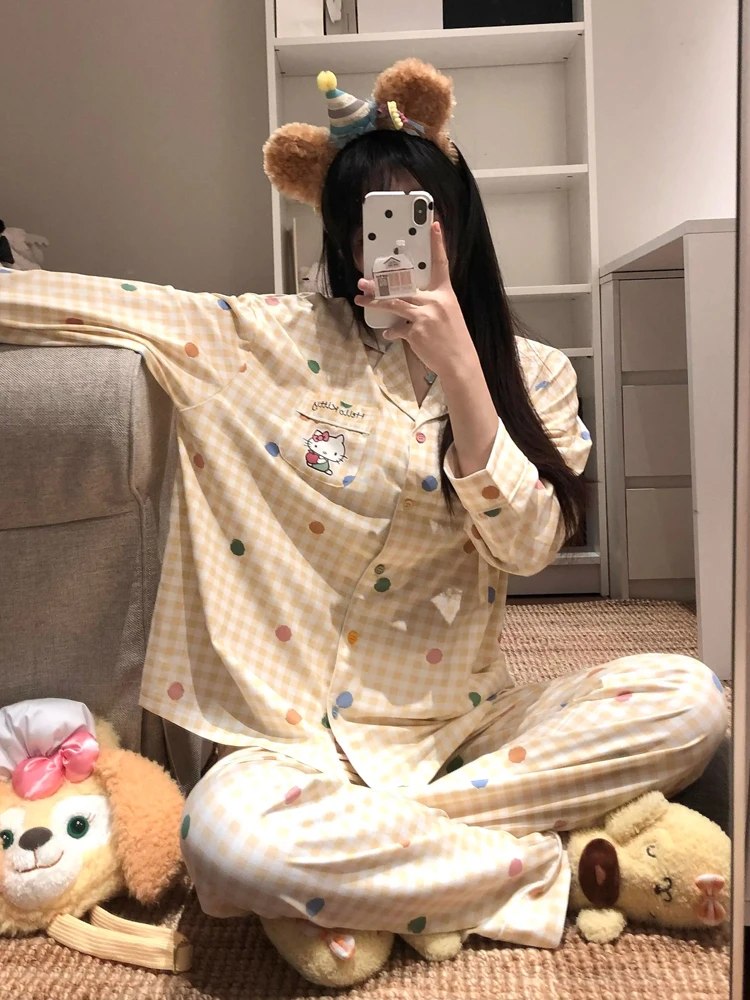 洋气睡衣女春秋季长袖云朵棉薄款宽松印花甜美舒适翻领卡通家居服