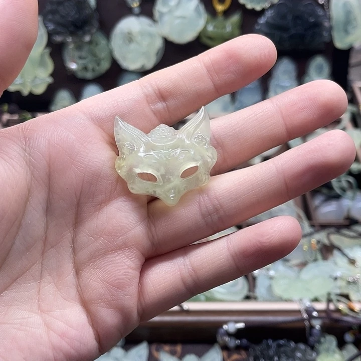 岫玉未镶嵌吊坠(赠链)