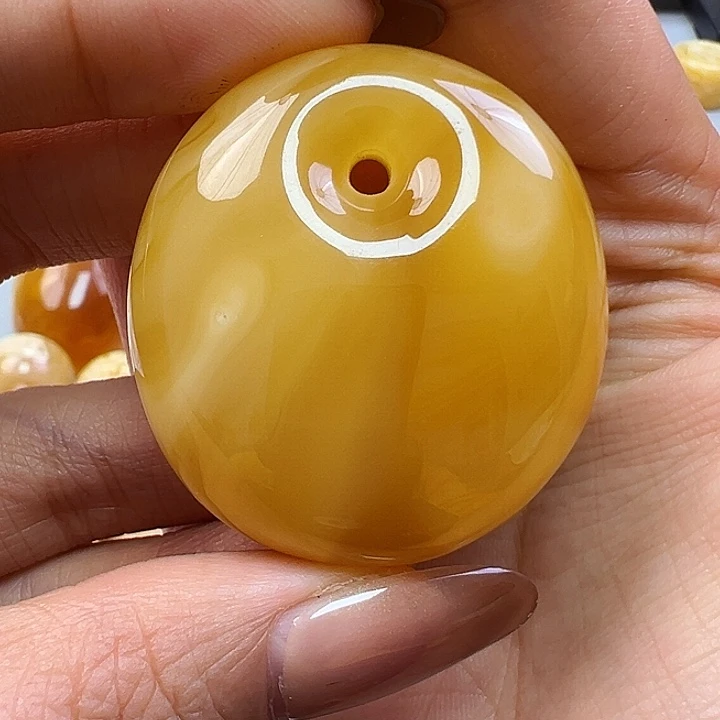 蜜蜡未镶嵌珠宝奇石