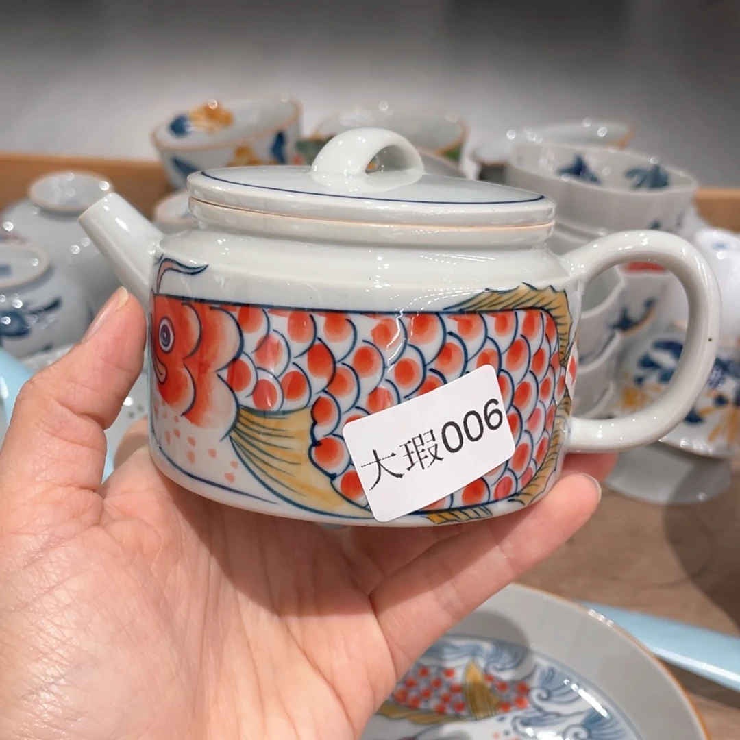 釉下手绘茶具微瑕