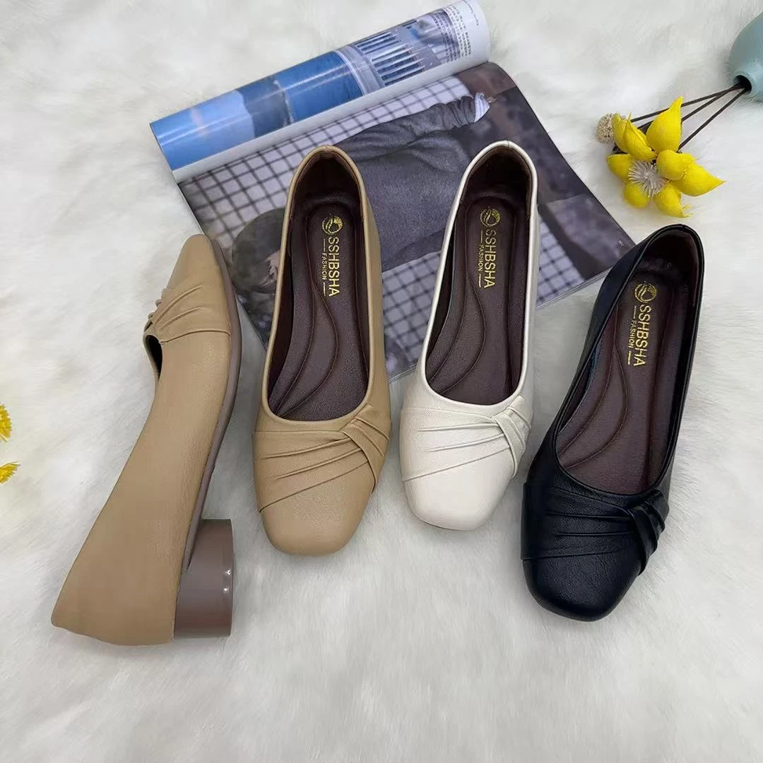 软皮软底妈妈鞋春夏2025新款女单鞋舒适浅口皮鞋中老年女鞋一脚蹬