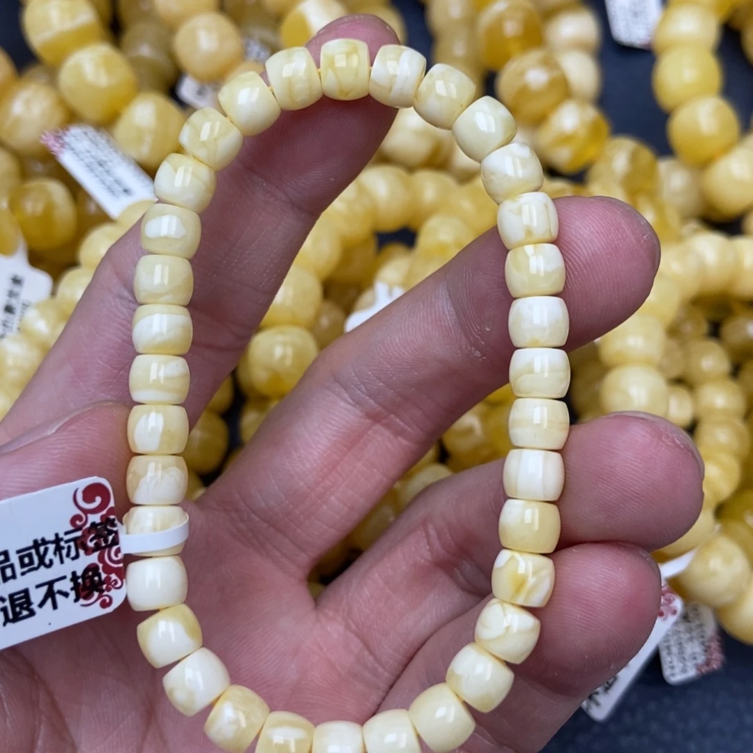 未镶嵌蜜蜡裸石15
