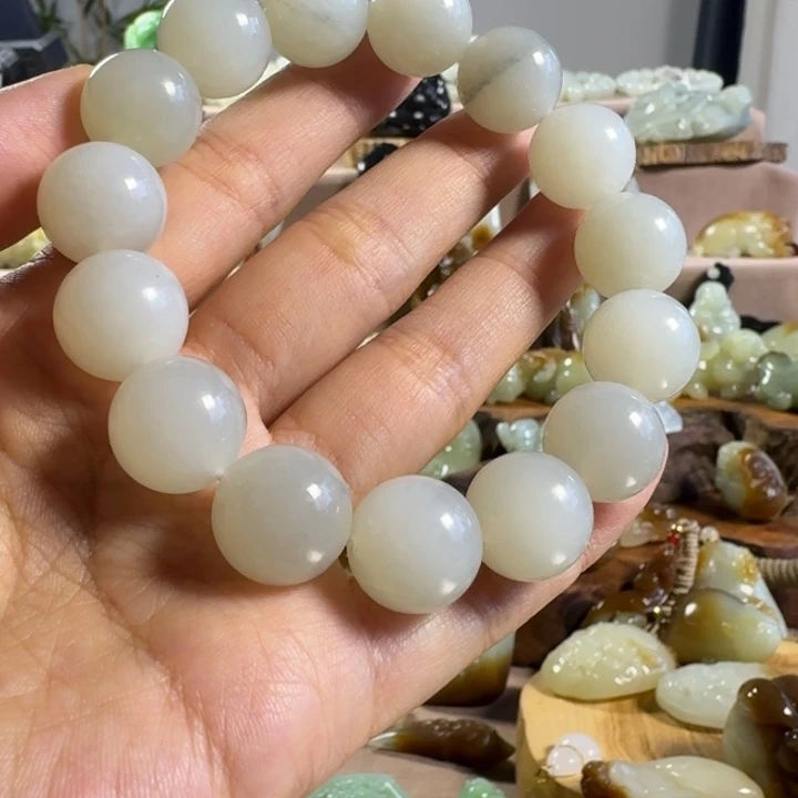和田玉（糖玉）未镶嵌颈饰