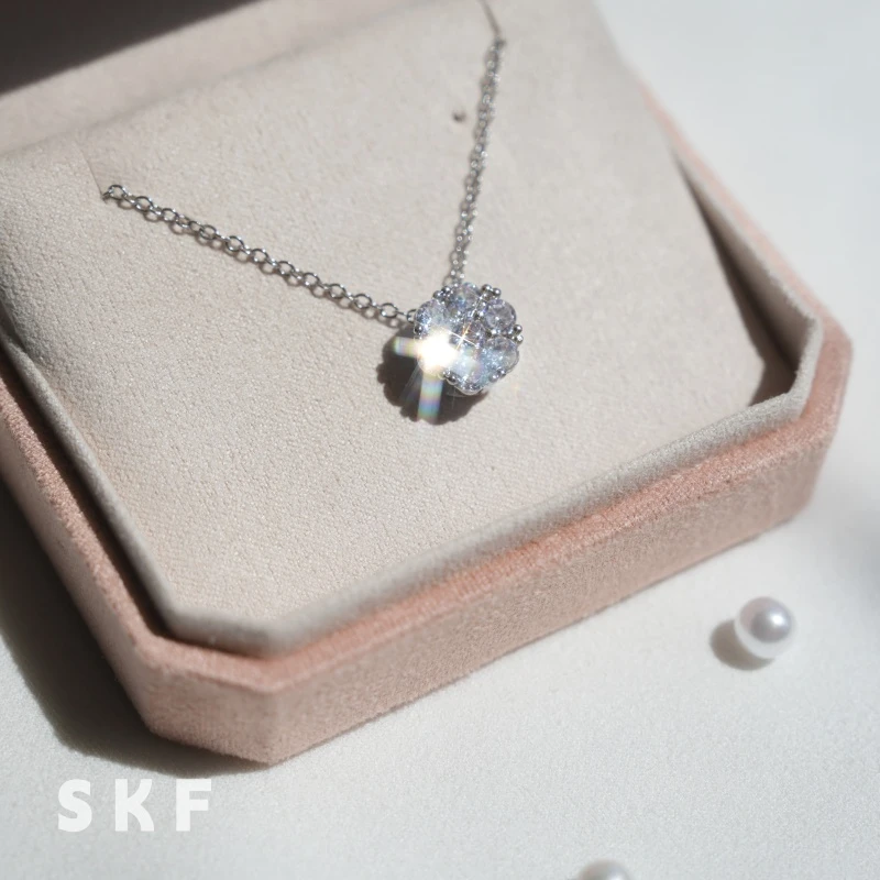 钛钢项链 百搭气质精美花朵精美项链小众精致时尚F3180