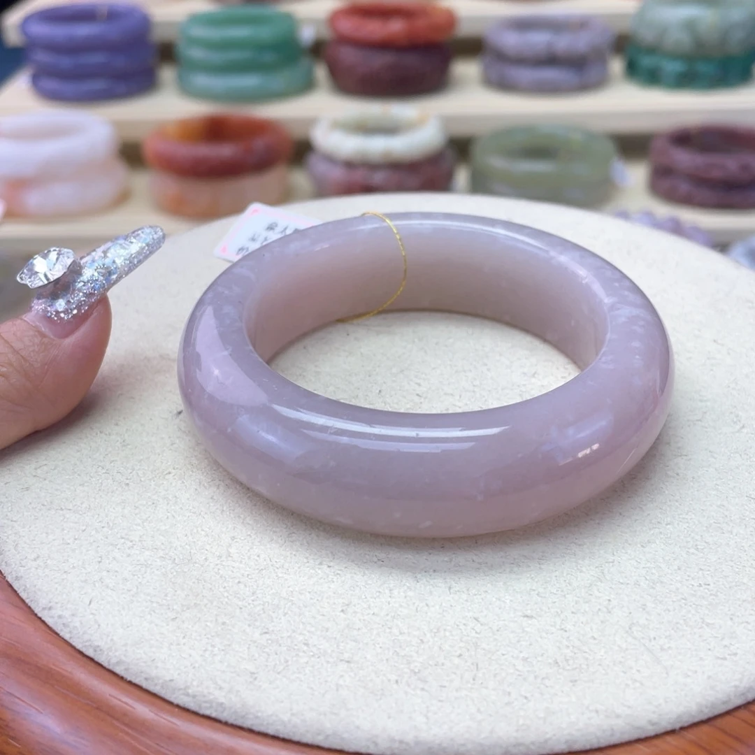 b***y石英岩玉未镶嵌手镯