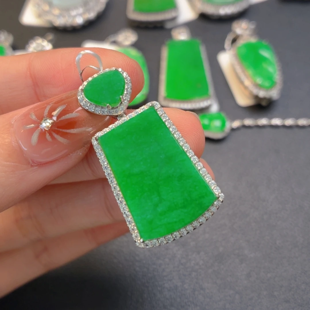 翡翠银S925镶嵌颈饰