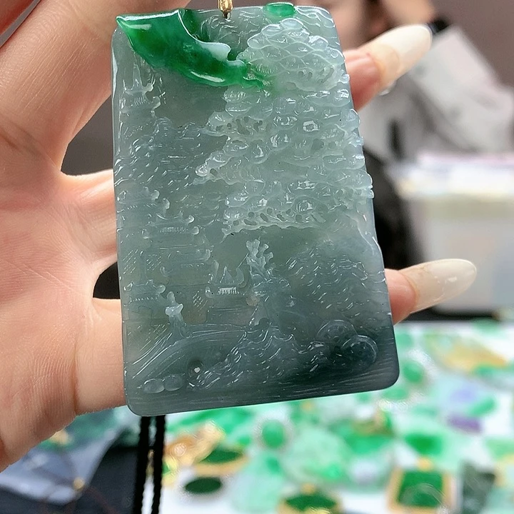 翡翠未镶嵌颈饰翡翠