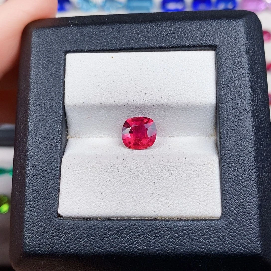 碧玺未镶嵌裸石1.5ct