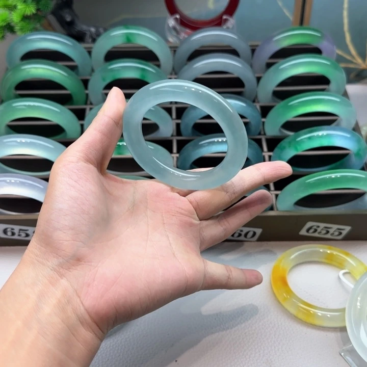 玉菲时尚冰飘花手镯118