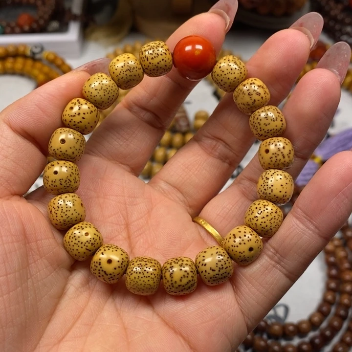 星月菩提吊坠黄金籽