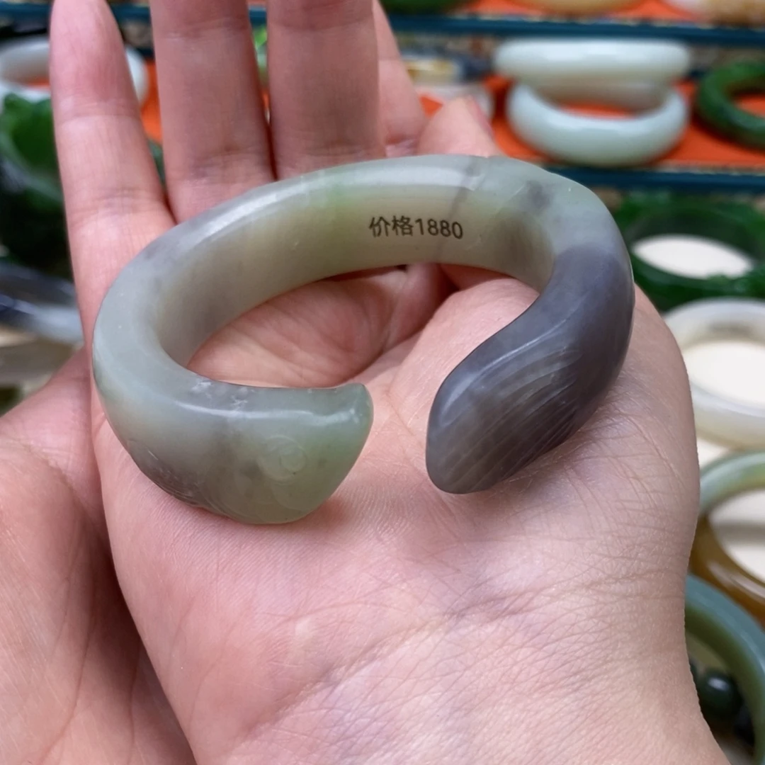 和田玉手镯54未镶嵌