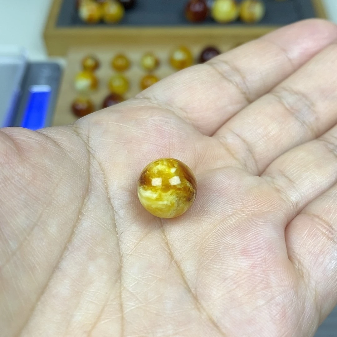 未镶嵌琥珀珠宝奇石-*-蜜蜡