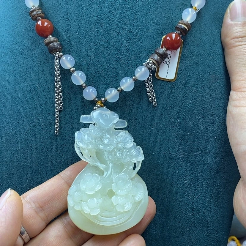 【闪购商品】蛇纹石玉未镶嵌吊坠
